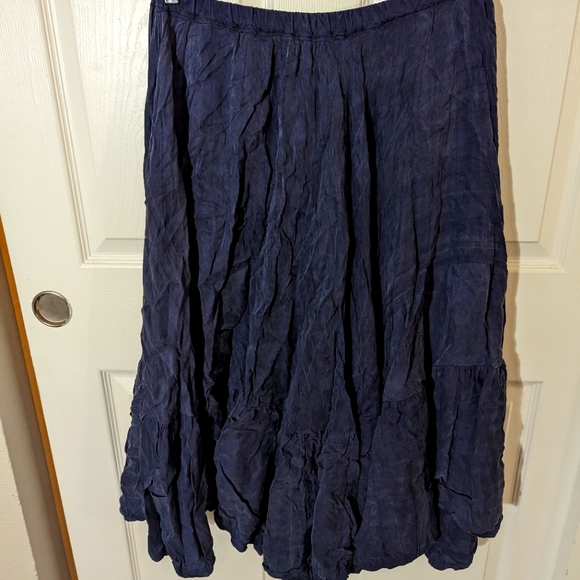 A line skirt, silky, navy, L - Picture 1 of 3